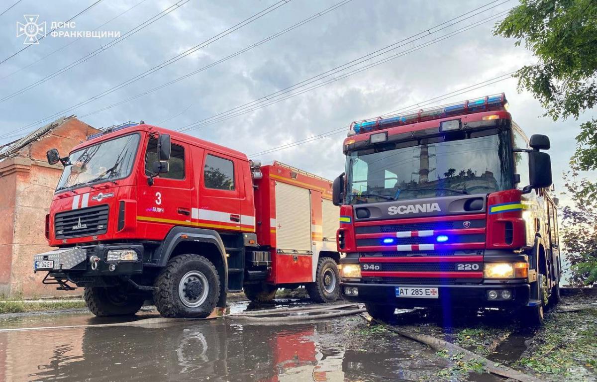 Ліквідація наслідків атаки на енергооб'єкт на Івано-Франківщині