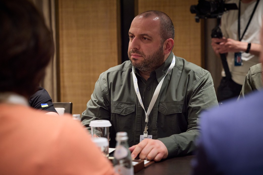 Зеленський у Сінгапурі на пресконференції Діалог Шангрі-Ла