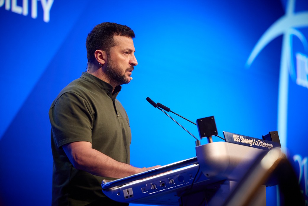 Зеленський у Сінгапурі на пресконференції Діалог Шангрі-Ла