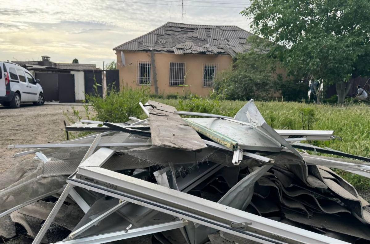 РФ завдала ракетного удару по Дніпру 4 червня РФ завдала ракетного удару по Дніпру 4 червня