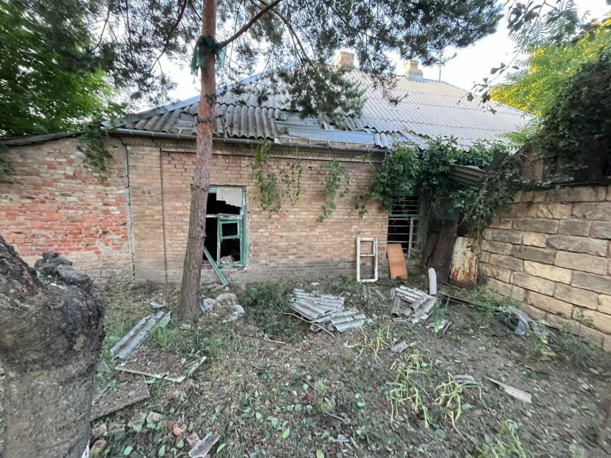 Последствия удара РФ по Никопольщине в Днепропетровской области 5-6 июня