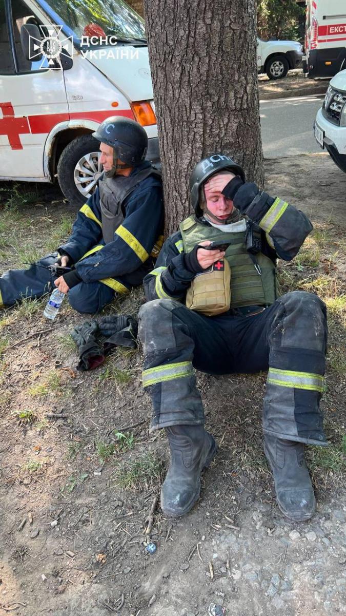 Удар Росії по житлових будинках у Кривому Розі 12 червня