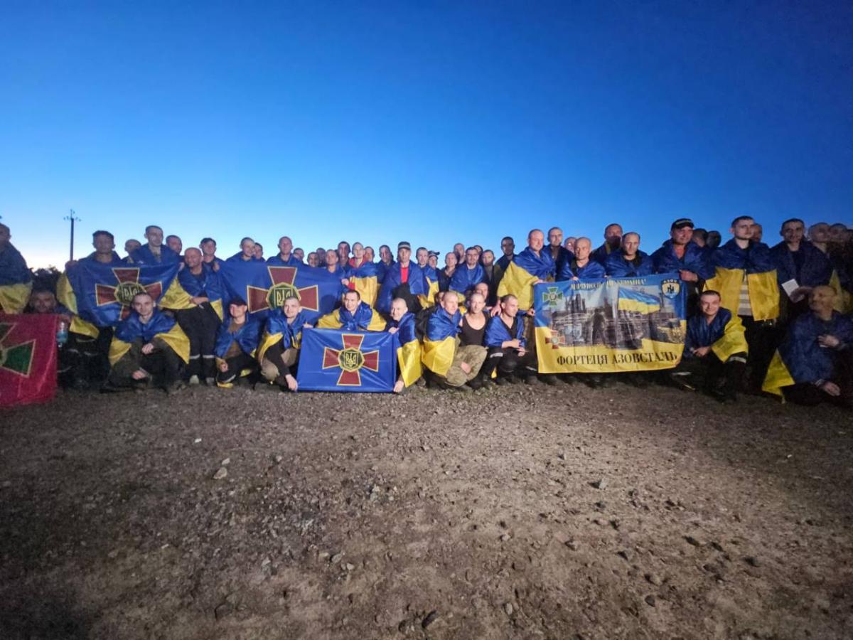 Україна повернула з російського полону 90 захисників Україна повернула з російського полону 90 захисників