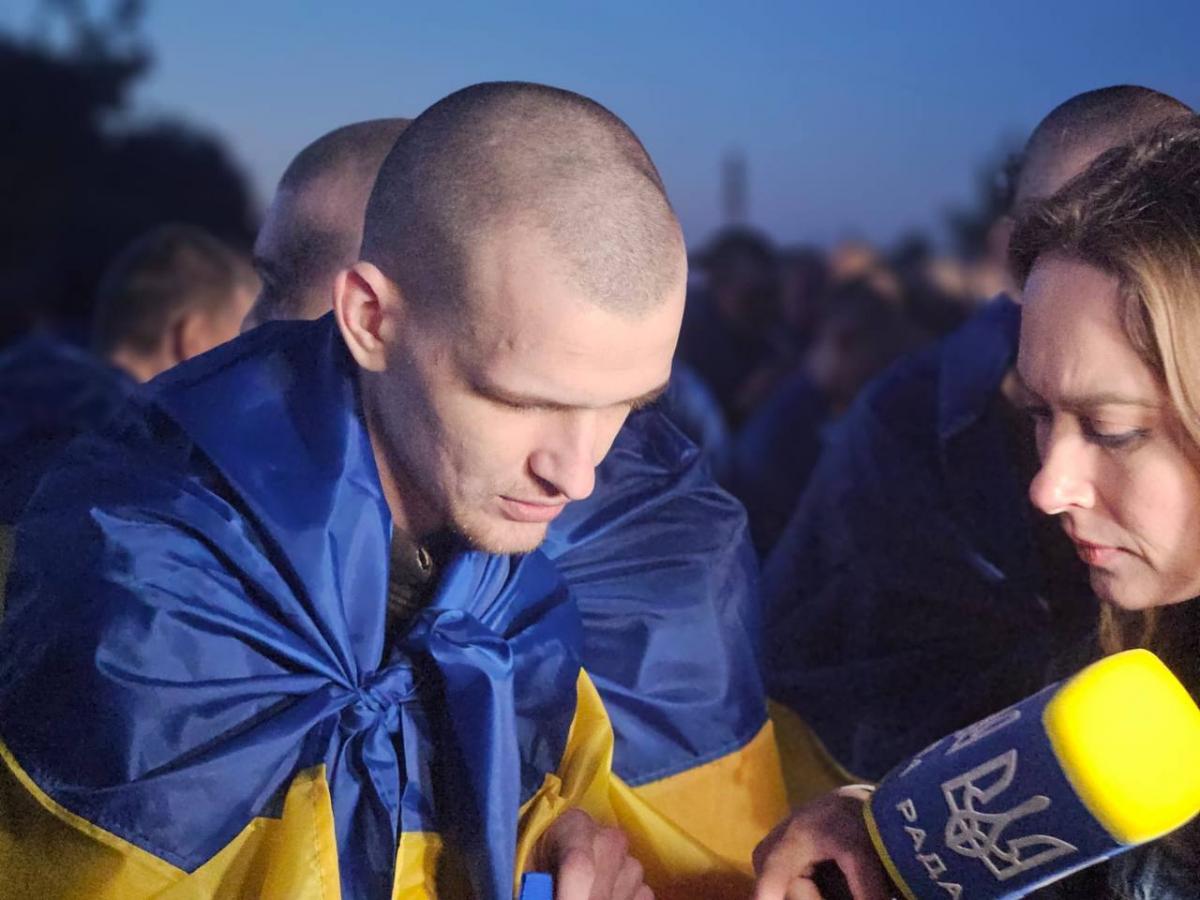 Україна повернула з російського полону 90 захисників Україна повернула з російського полону 90 захисників