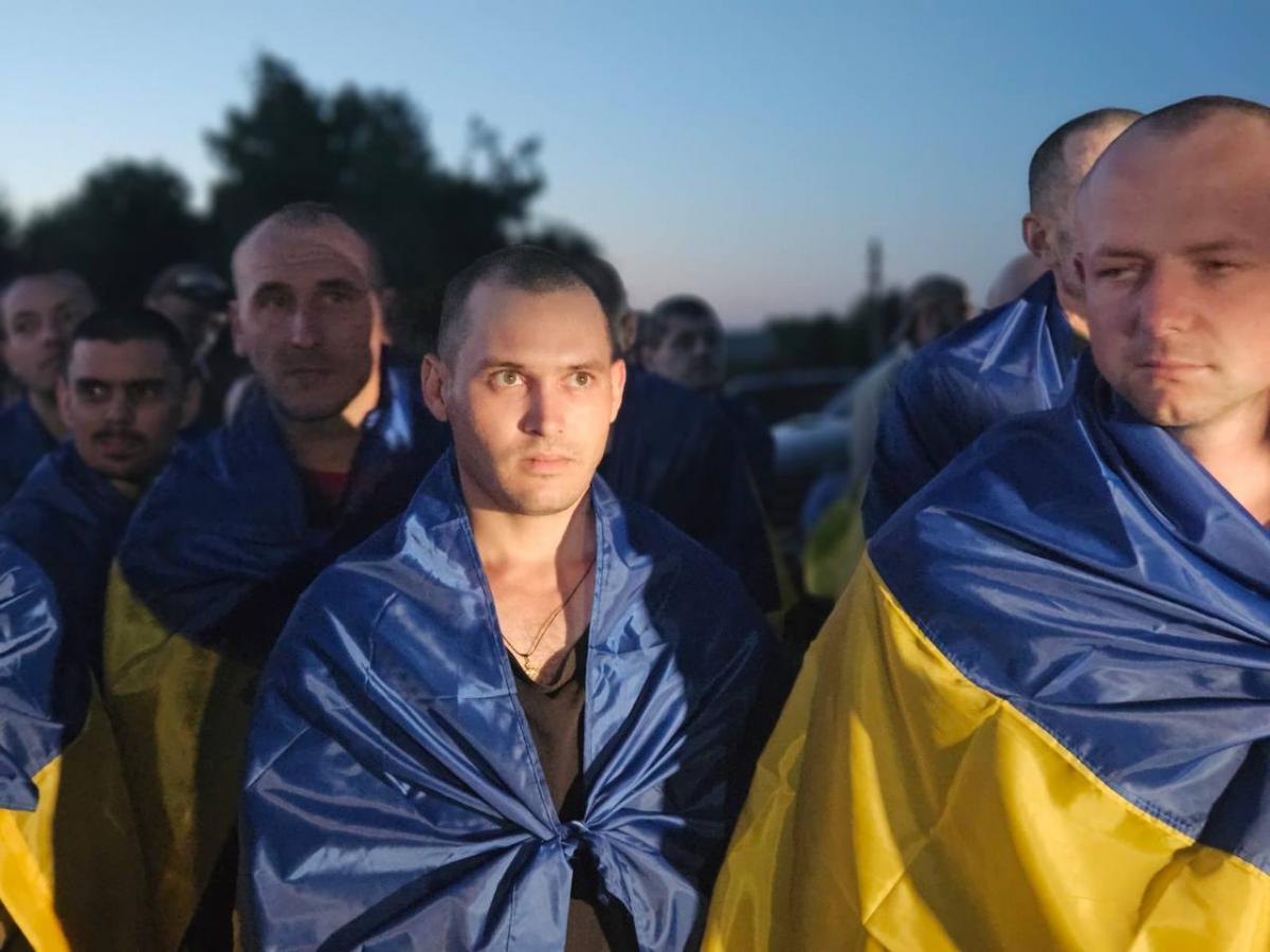 Україна повернула з російського полону 90 захисників Україна повернула з російського полону 90 захисників