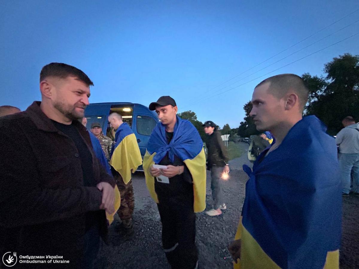 Україна повернула з російського полону 90 захисників Україна повернула з російського полону 90 захисників