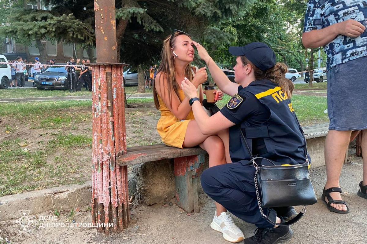 Російська ракета вдарила по житловому будинку у Дніпрі 28 червня