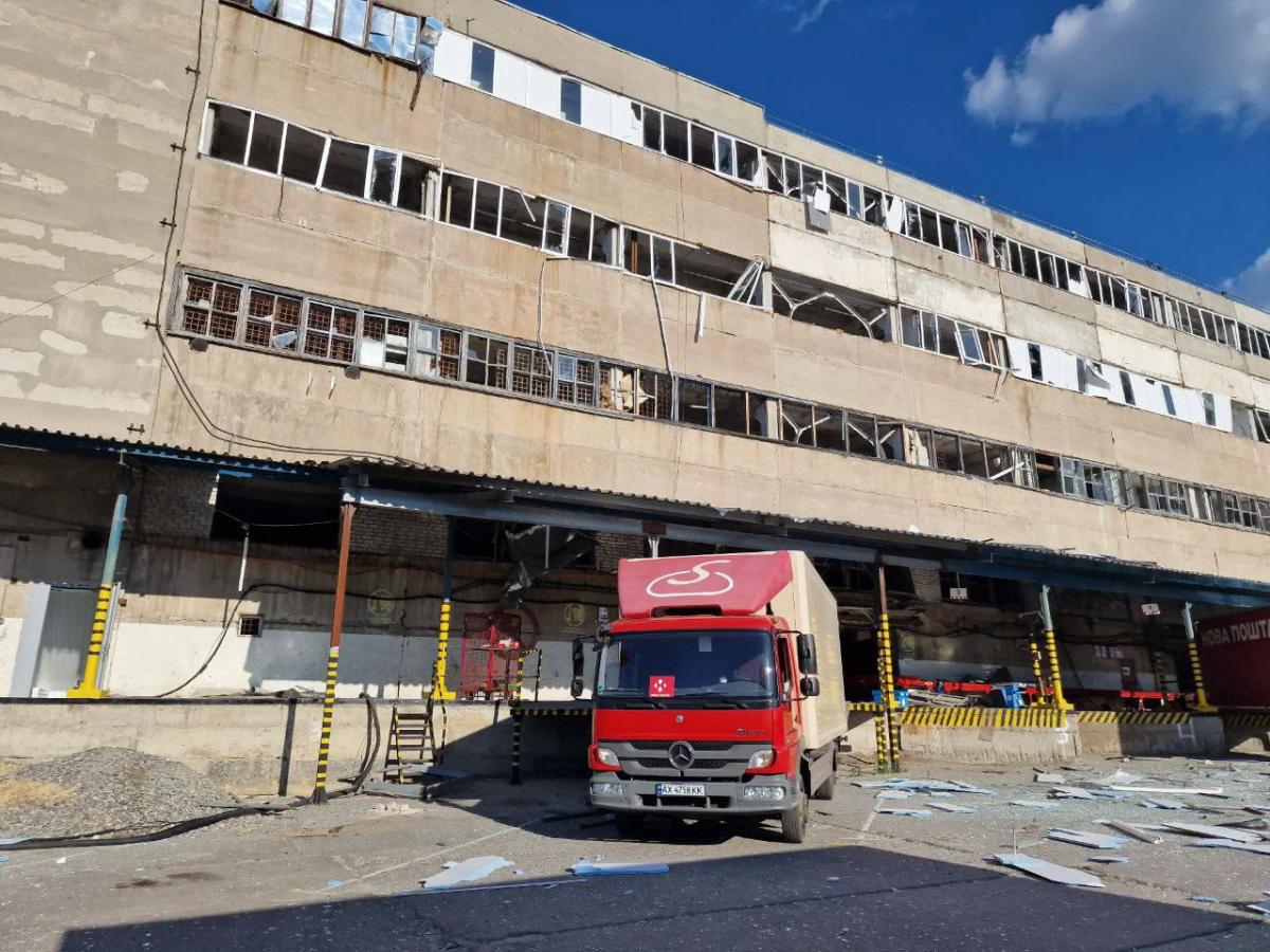 Удар по терміналу Нової пошти в Харкові 30 червня 