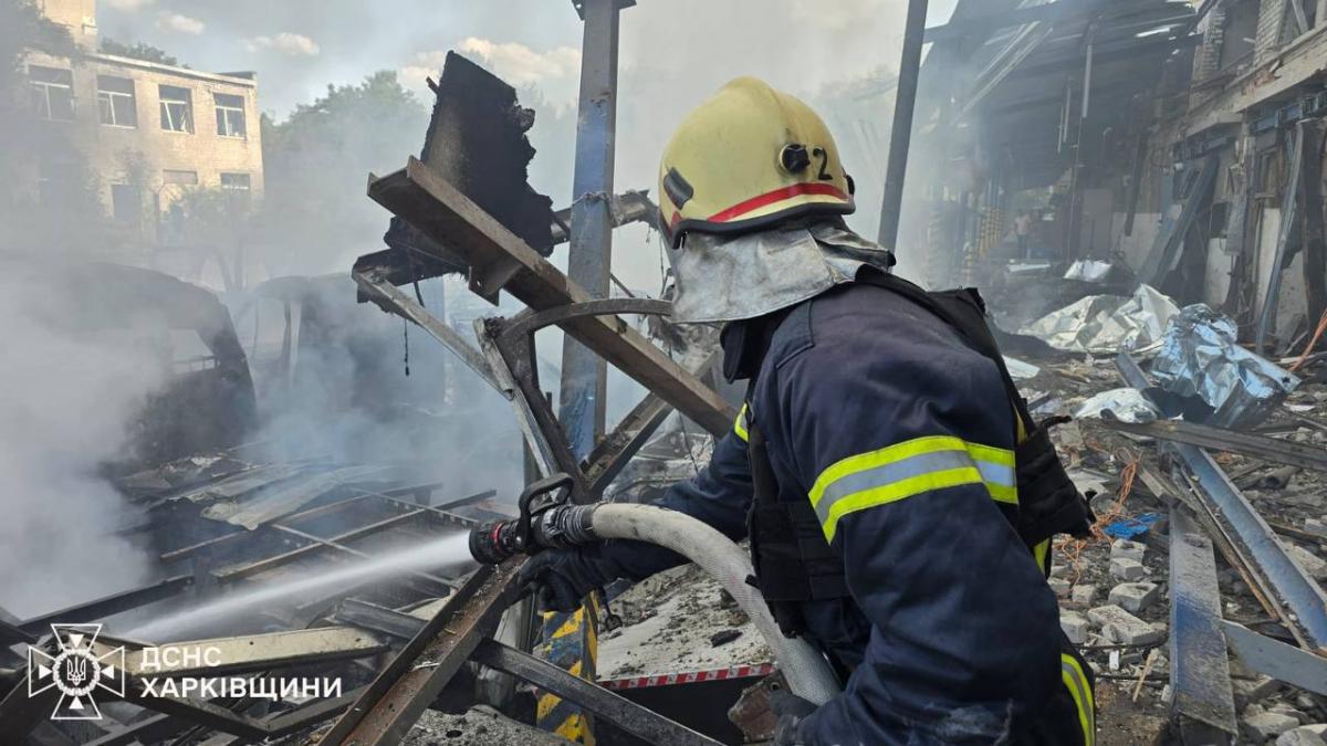 Удар по терміналу Нової пошти в Харкові 30 червня 
