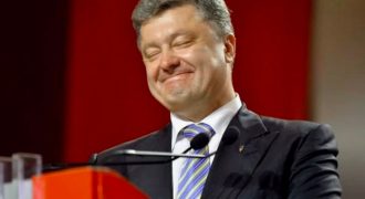 Порошенко возглавил список политиков, которые пиарятся на войне и вредят стране, - опрос