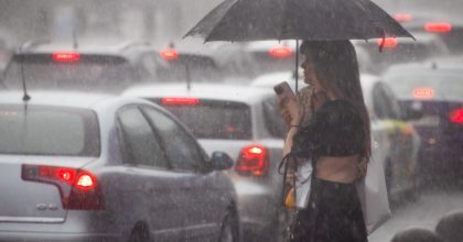 Грозы и дожди: в каких регионах жесткая непогода спасет от жары