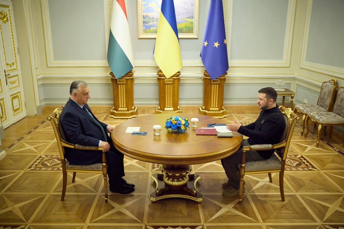 Пробный слой переговоров с РФ: с чем Орбан приезжал в Киев
