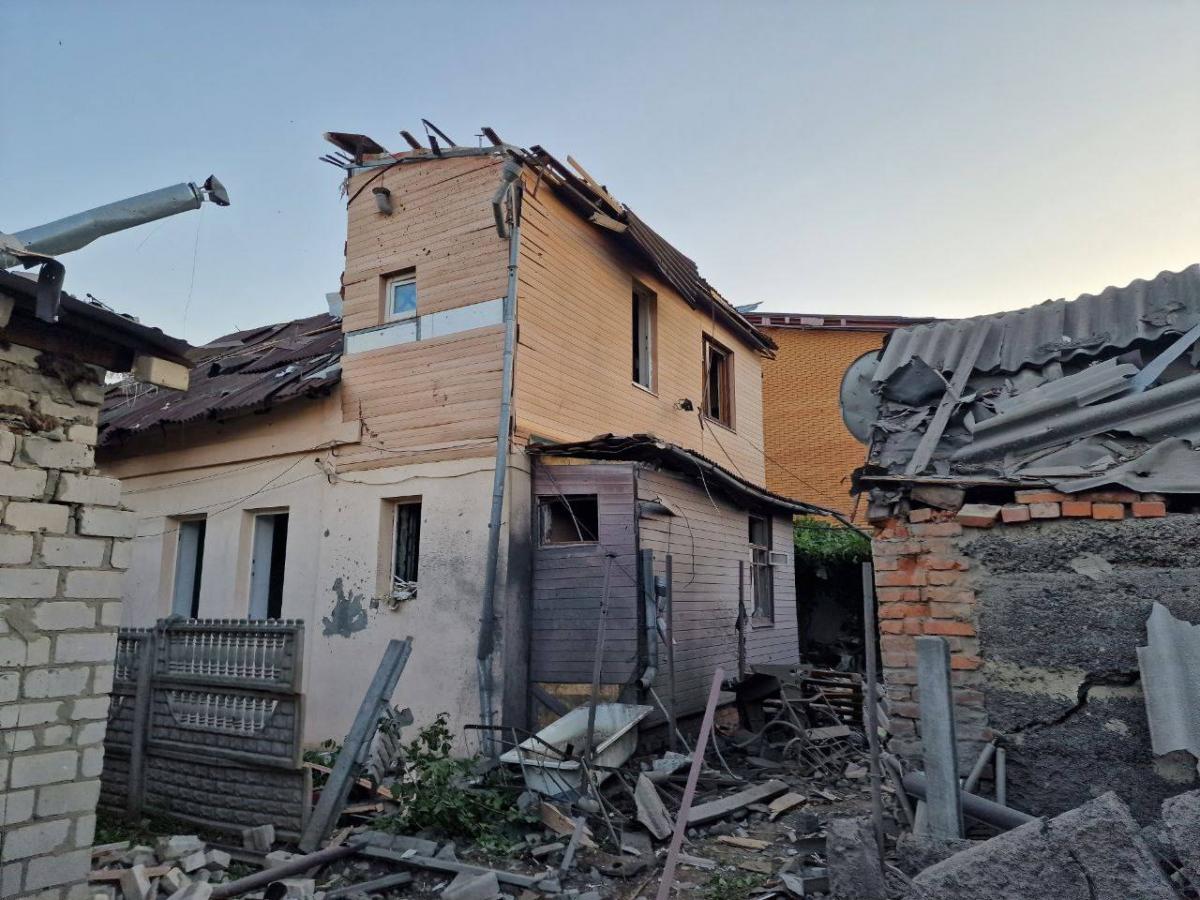 Удар по приватних будинках у Харкові 3 липня Удар по приватних будинках у Харкові 3 липня