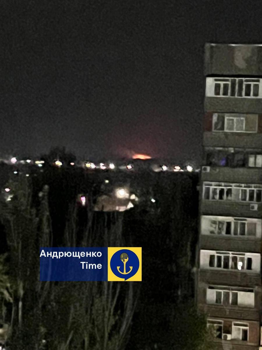 У Маріуполі вночі гриміли вибухи У Маріуполі вночі гриміли вибухи