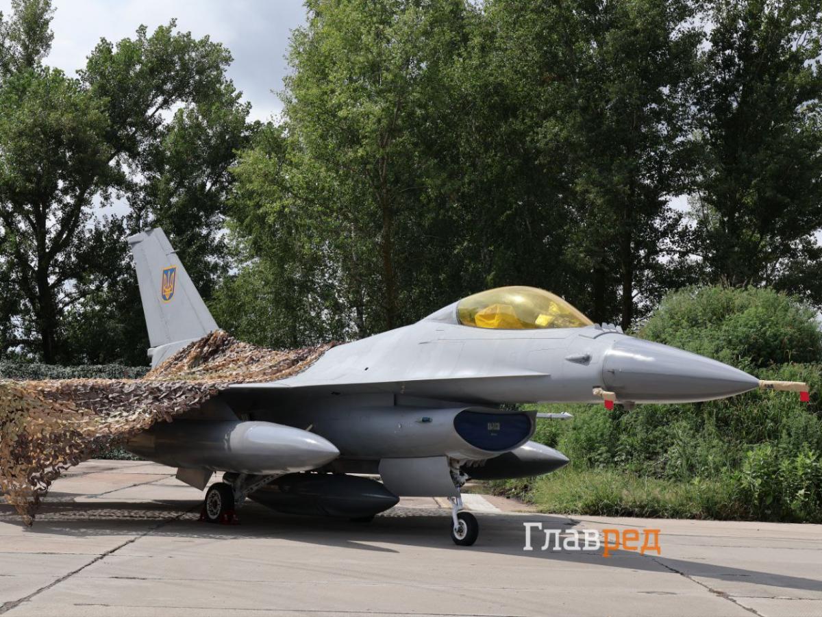 Перші F-16 уже в українському небі Перші F-16 уже в українському небі