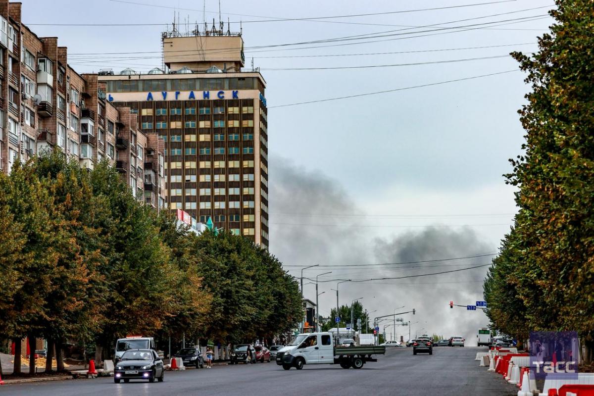 Потужний обстріл Луганська 4 серпня Потужний обстріл Луганська 4 серпня
