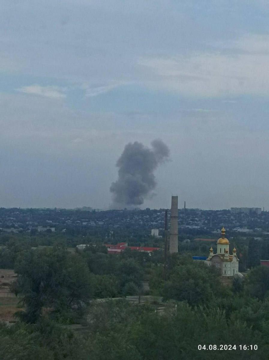 Потужний обстріл Луганська 4 серпня Потужний обстріл Луганська 4 серпня