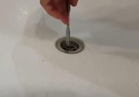 Як усунути засмічення у ванній від волосся: хитрість, про яку багато хто не знає