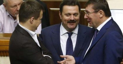 Порошенко не препятствовал Деркачу в координировании агентуры в Украине в обмен на ведение бизнеса в РФ - блогер