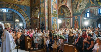 Одежда, которая принесет неприятности: какой цвет нельзя носить 2 сентября