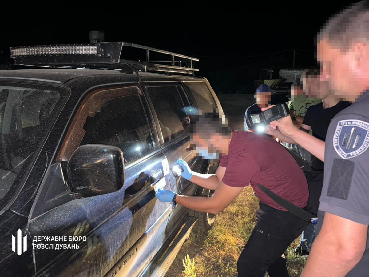 ДБР встановило обставини та осіб, які незаконно переправили нардепа через державний кордон України ДБР встановило обставини та осіб, які незаконно переправили нардепа через державний кордон України