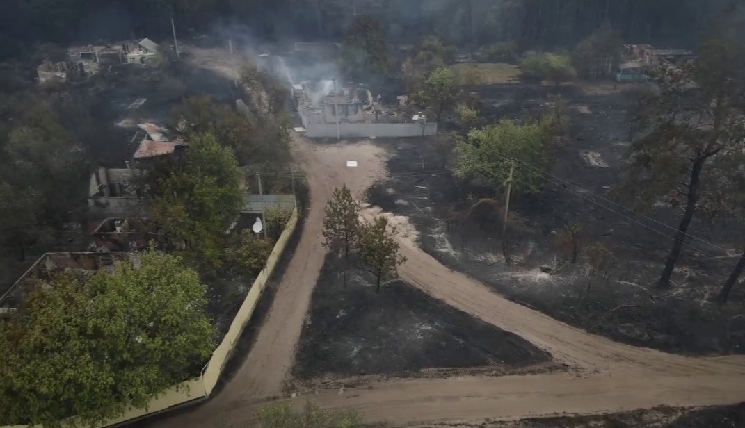 Лісова пожежа знищила село Студенок у Харківській області