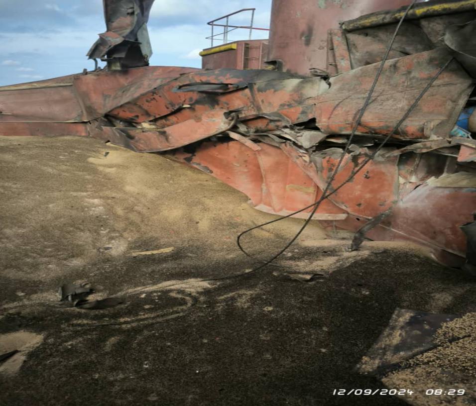 РФ вдарила по судну у Чорному морі, яке доставляло пшеницю у Єгипет РФ вдарила по судну у Чорному морі, яке доставляло пшеницю у Єгипет