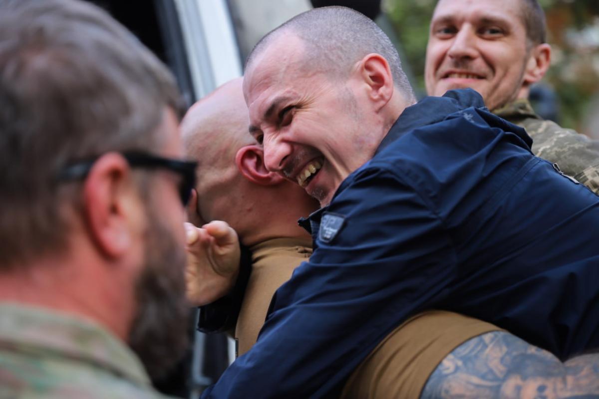 Повернення "азовців" з полону 13 вересня