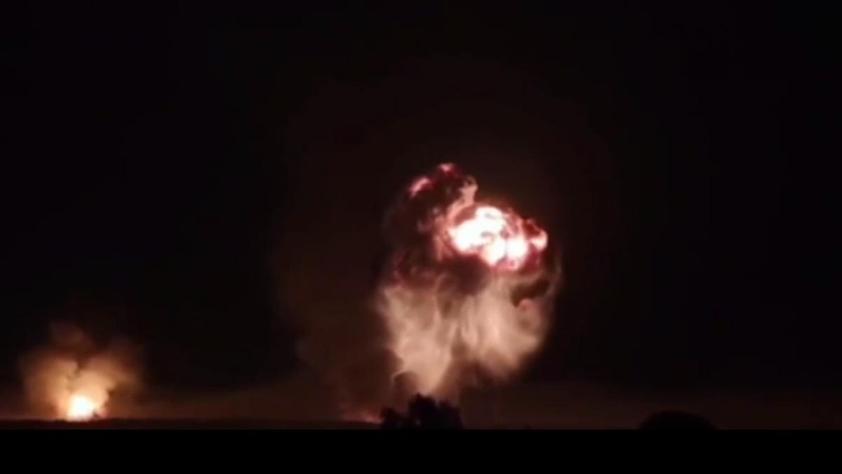 Пожежа на складі боєприпасів в Торопці Тверської області РФ