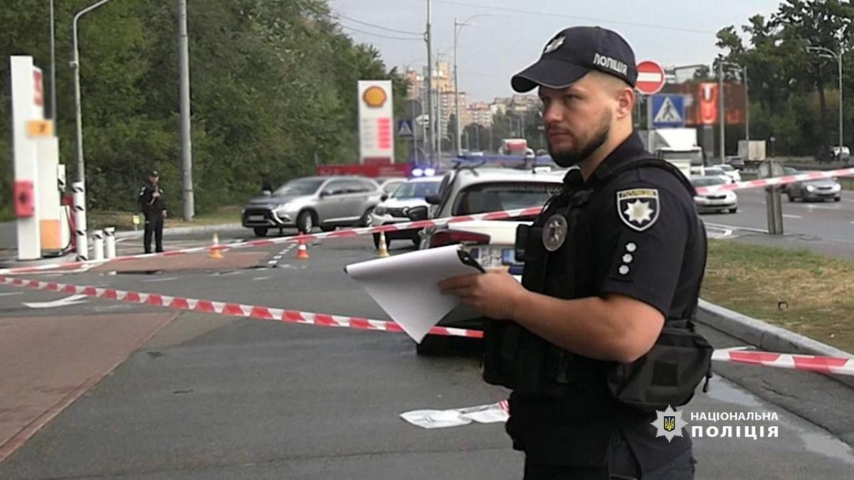 В Киеве расстреляли мужчину на АЗС