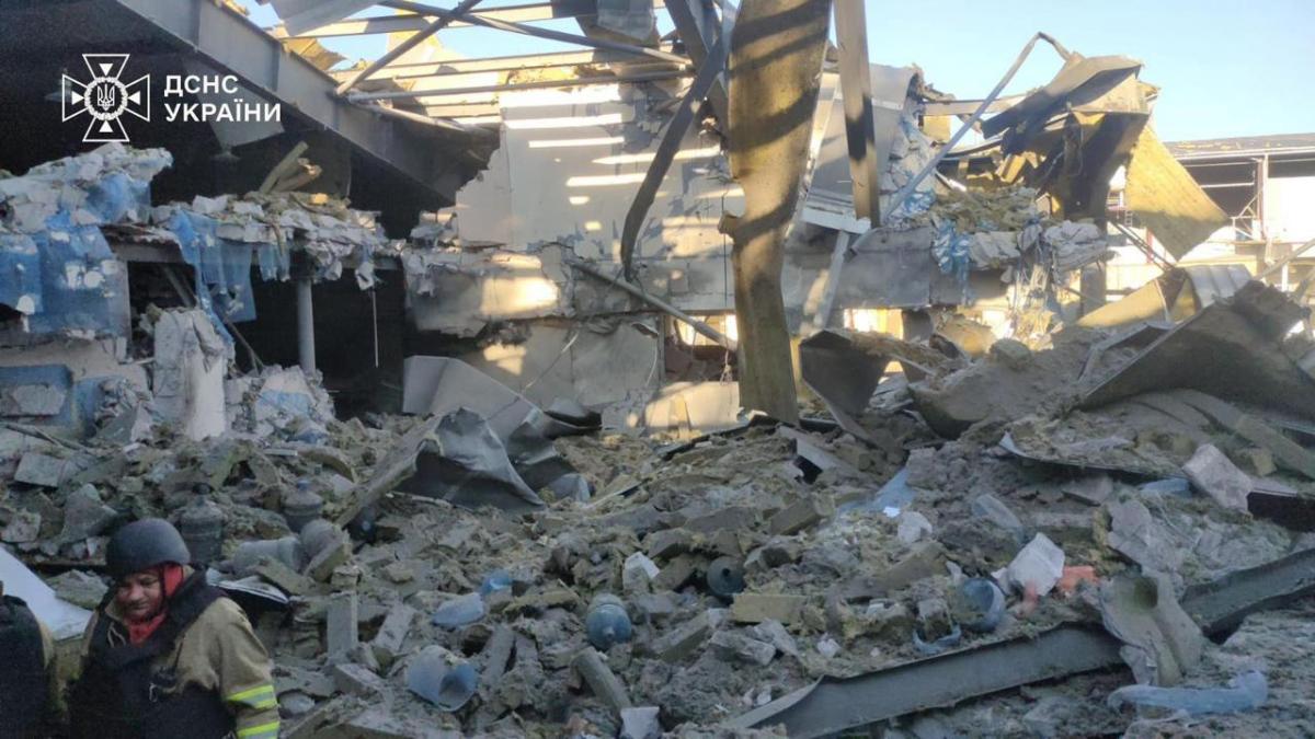 Удар по багатоповерхівці в Харкові 24 вересня Удар по багатоповерхівці в Харкові 24 вересня