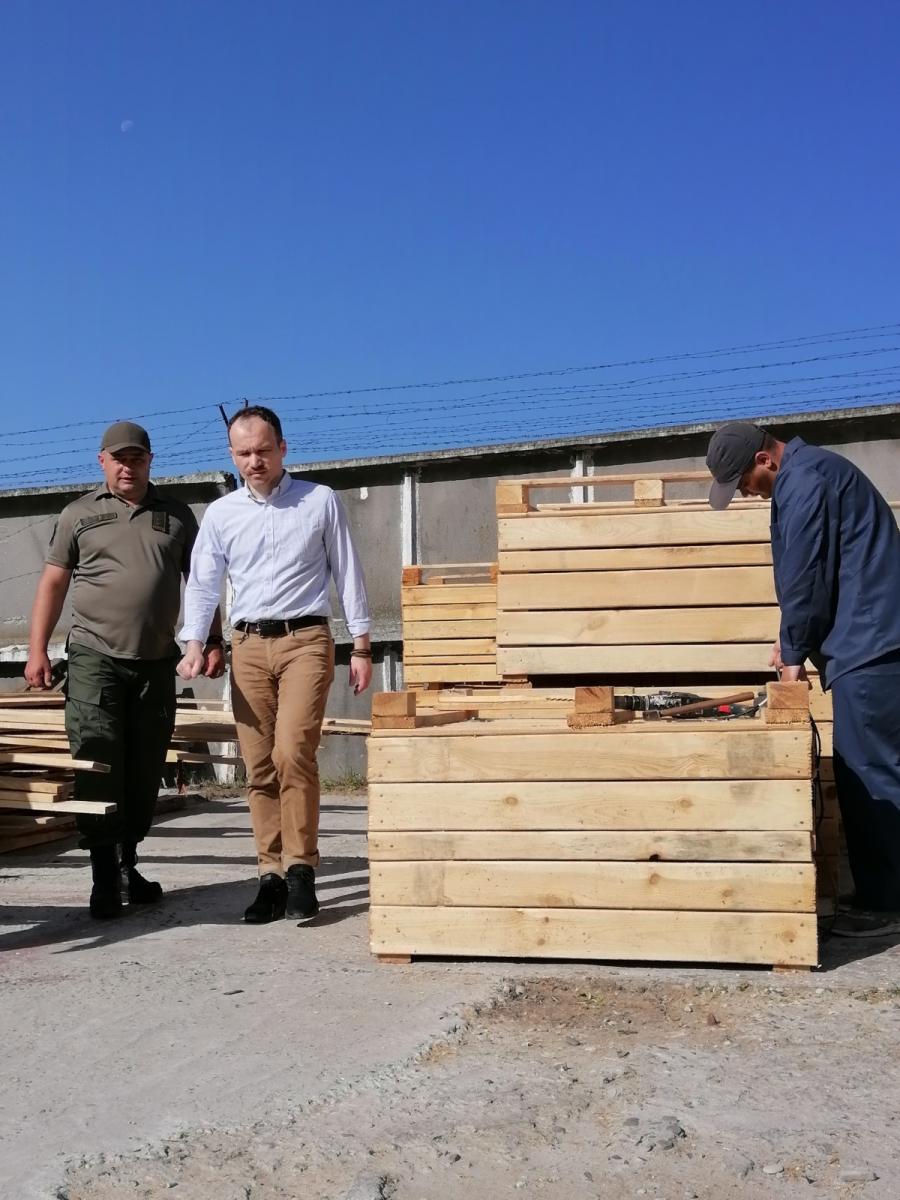 Условия содержания российских военнопленных Условия содержания российских военнопленных