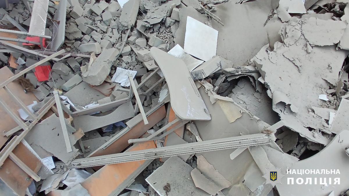 Наслідки удару РФ по центру Херсона