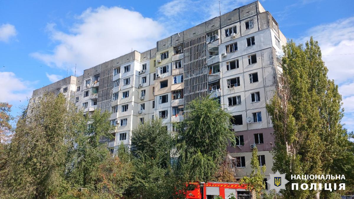 Наслідки удару РФ по центру Херсона