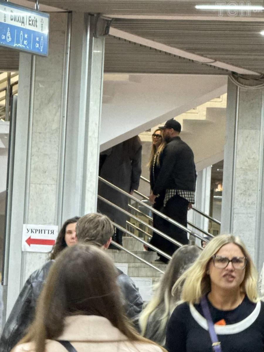 Віра Брежнєва з хлопцем Віра Брежнєва з хлопцем