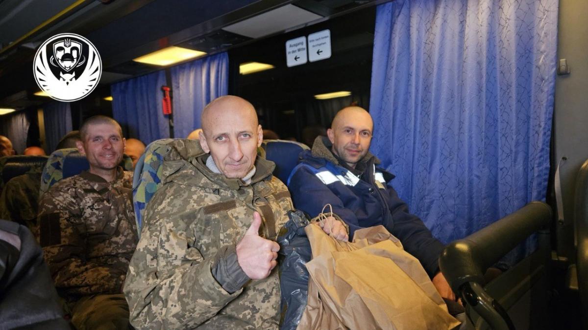 Україна повернула 95 захисників із російського полону