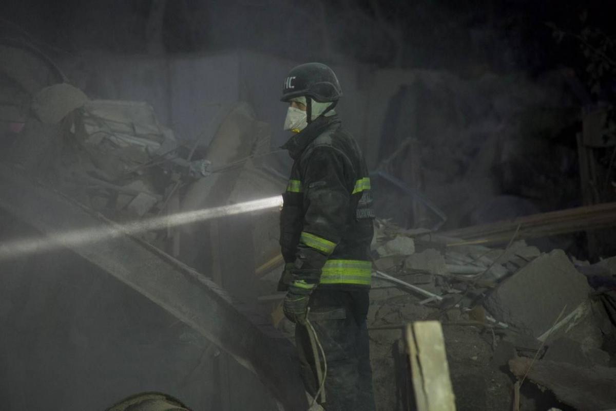 Наслідки удару РФ по Дніпру ввечері 25 жовтня 2024 року Наслідки удару РФ по Дніпру ввечері 25 жовтня 2024 року