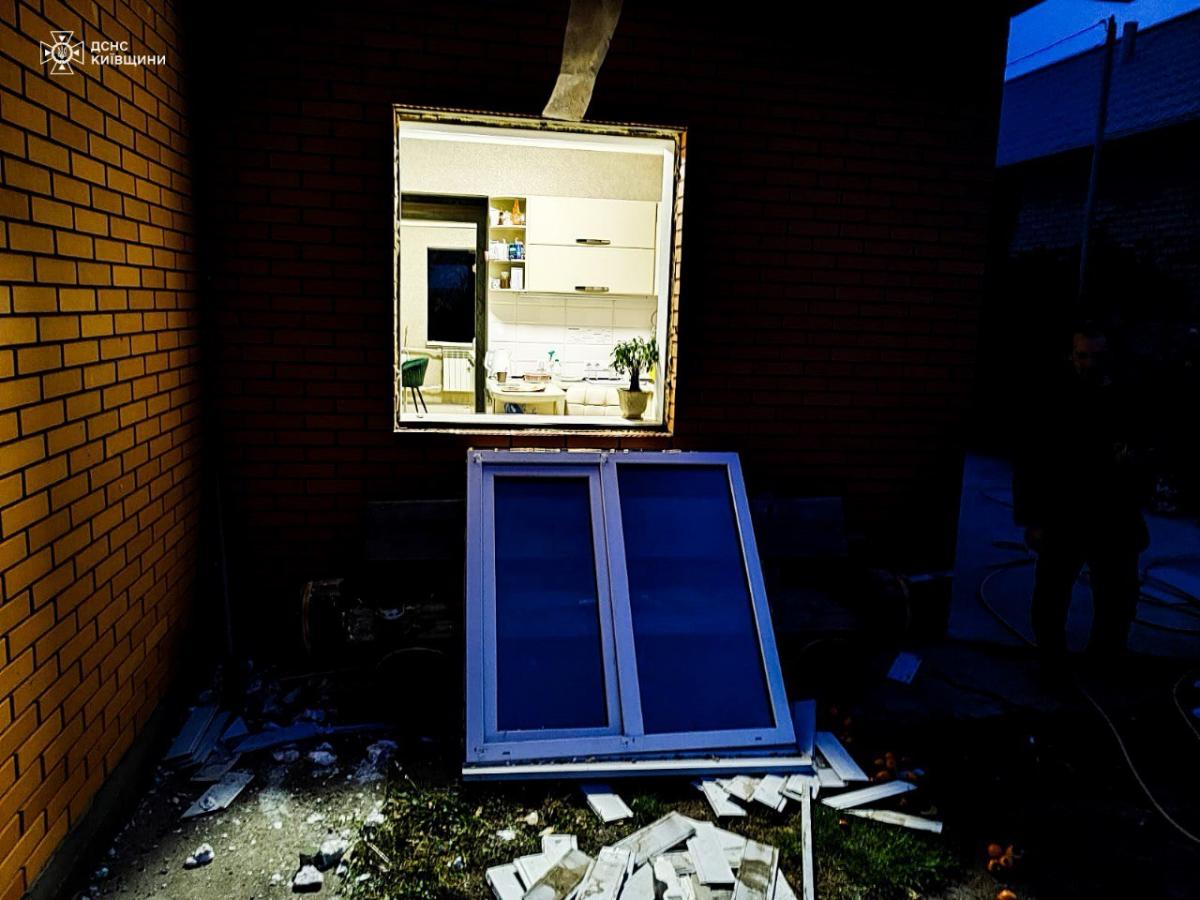 Наслідки удару РФ по Києву і Київщині в ніч з 25 на 26 жовтня 2024 Наслідки удару РФ по Києву і Київщині в ніч з 25 на 26 жовтня 2024