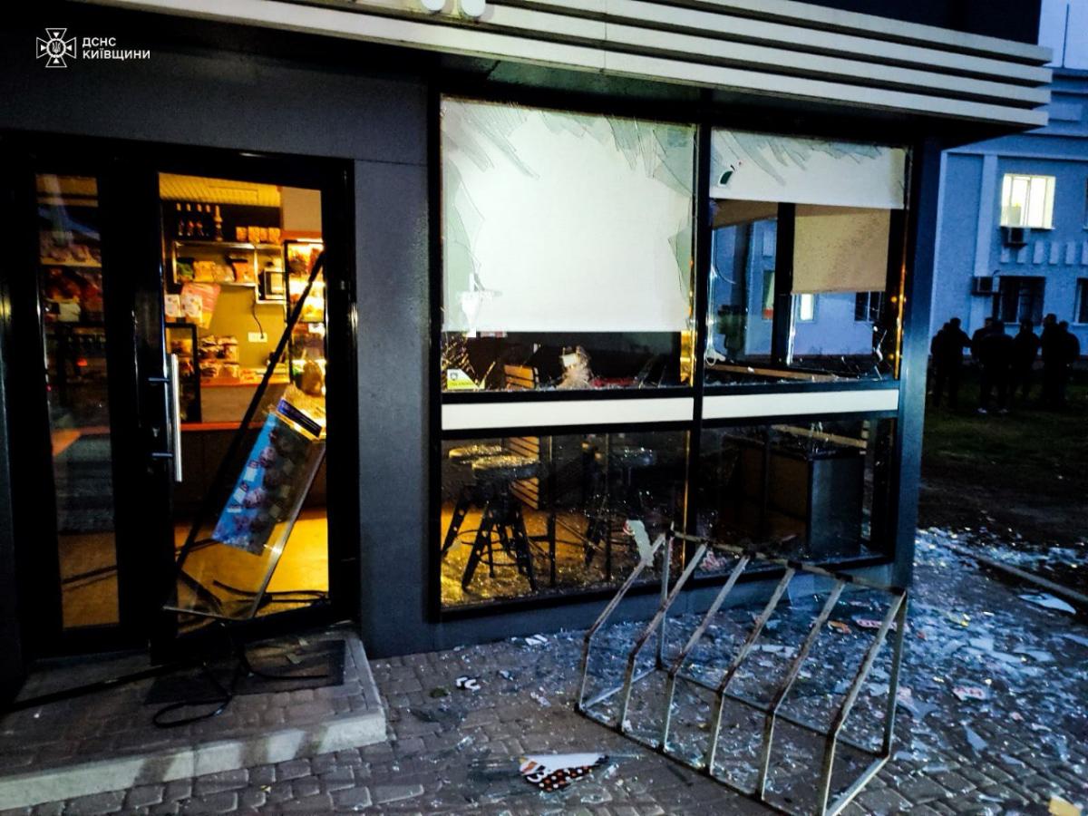 Наслідки удару РФ по Києву і Київщині в ніч з 25 на 26 жовтня 2024 Наслідки удару РФ по Києву і Київщині в ніч з 25 на 26 жовтня 2024