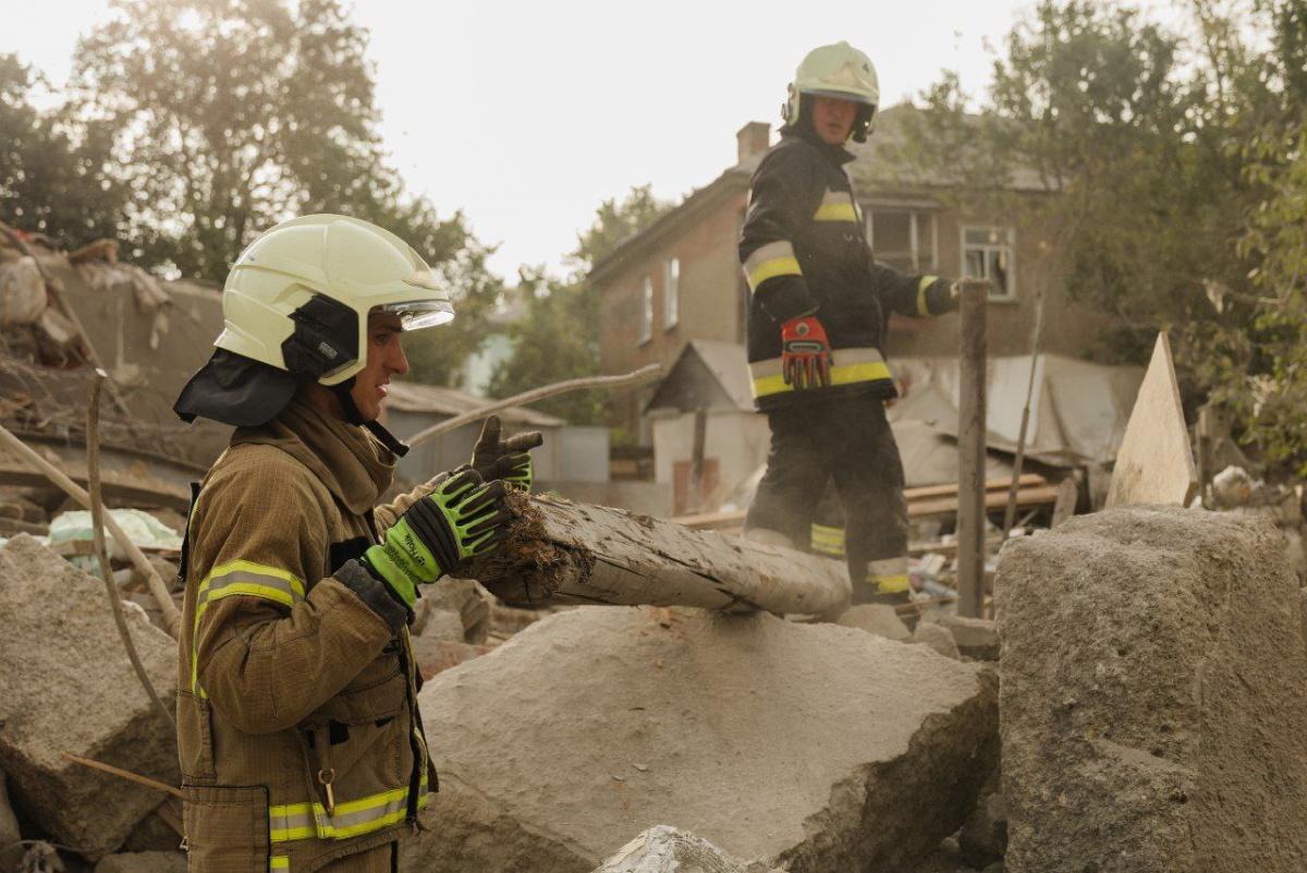 Наслідки удару РФ по Дніпру 26 жовтня Наслідки удару РФ по Дніпру 26 жовтня