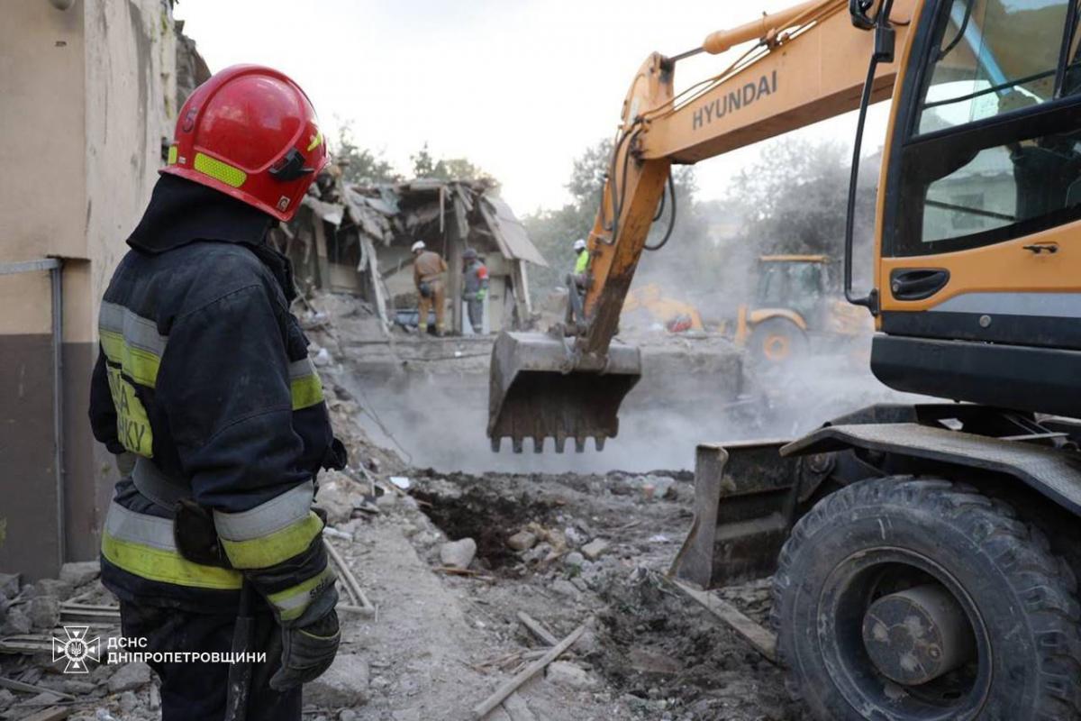 Наслідки удару РФ по Дніпру 26 жовтня Наслідки удару РФ по Дніпру 26 жовтня