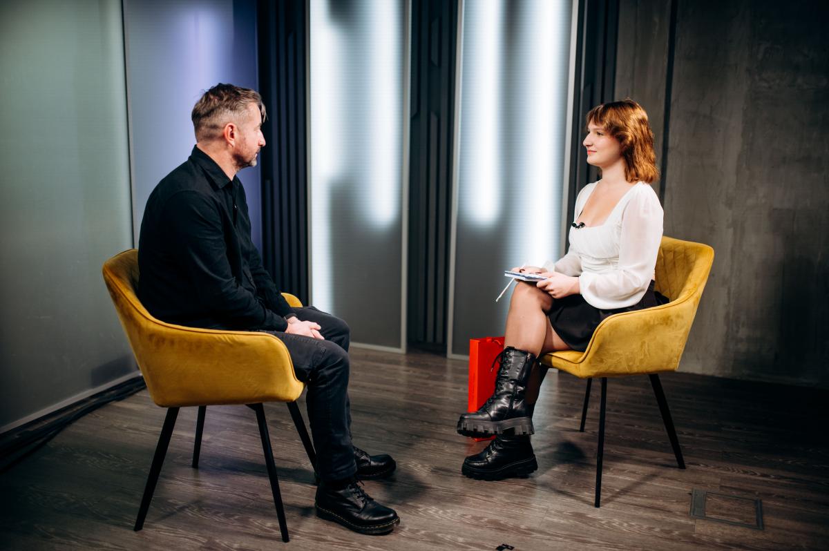 Сергій Жадан здійснив мрії двох дівчат Сергій Жадан здійснив мрії двох дівчат