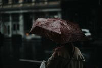 Будет лить дождь и ударят заморозки: в Украине скоро еще больше упадет температура