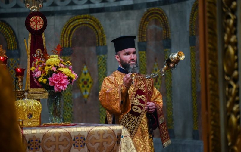 Що не можна робити з дзеркалом 8 жовтня: суворі прикмети, які не можна порушувати