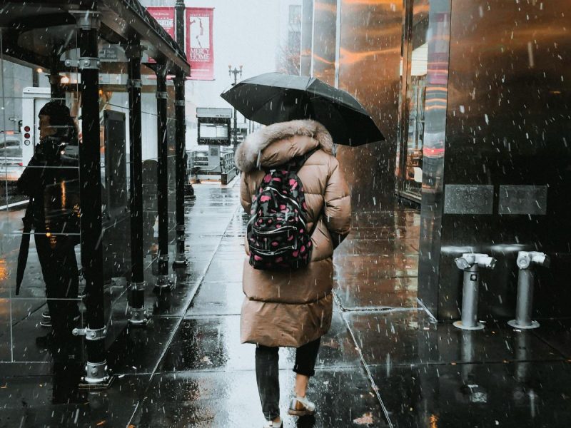 Україну атакують дощі та туман: синоптики попереджають про небезпеку