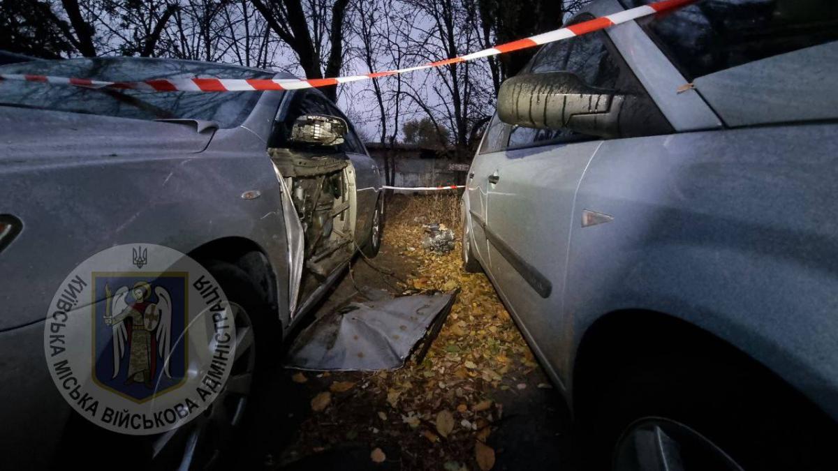 Наслідки падіння уламків у Солом'янському районі Києва 2 листопада Наслідки падіння уламків у Солом'янському районі Києва 2 листопада