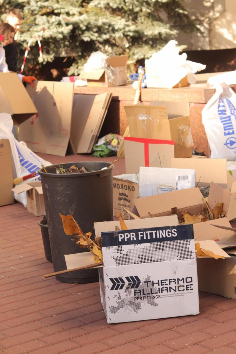 Наслідки удару дронів РФ по Києву