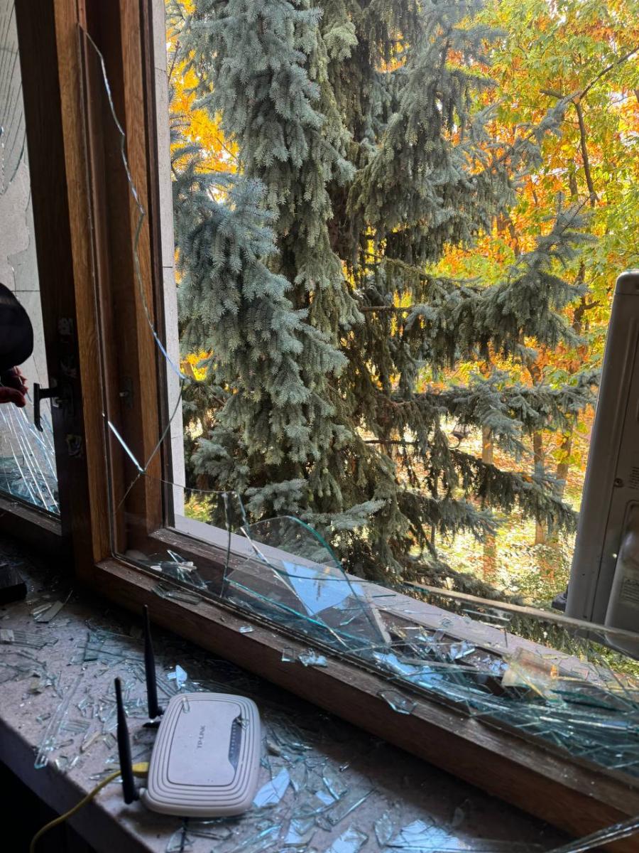 Наслідки удару дронів РФ по Києву