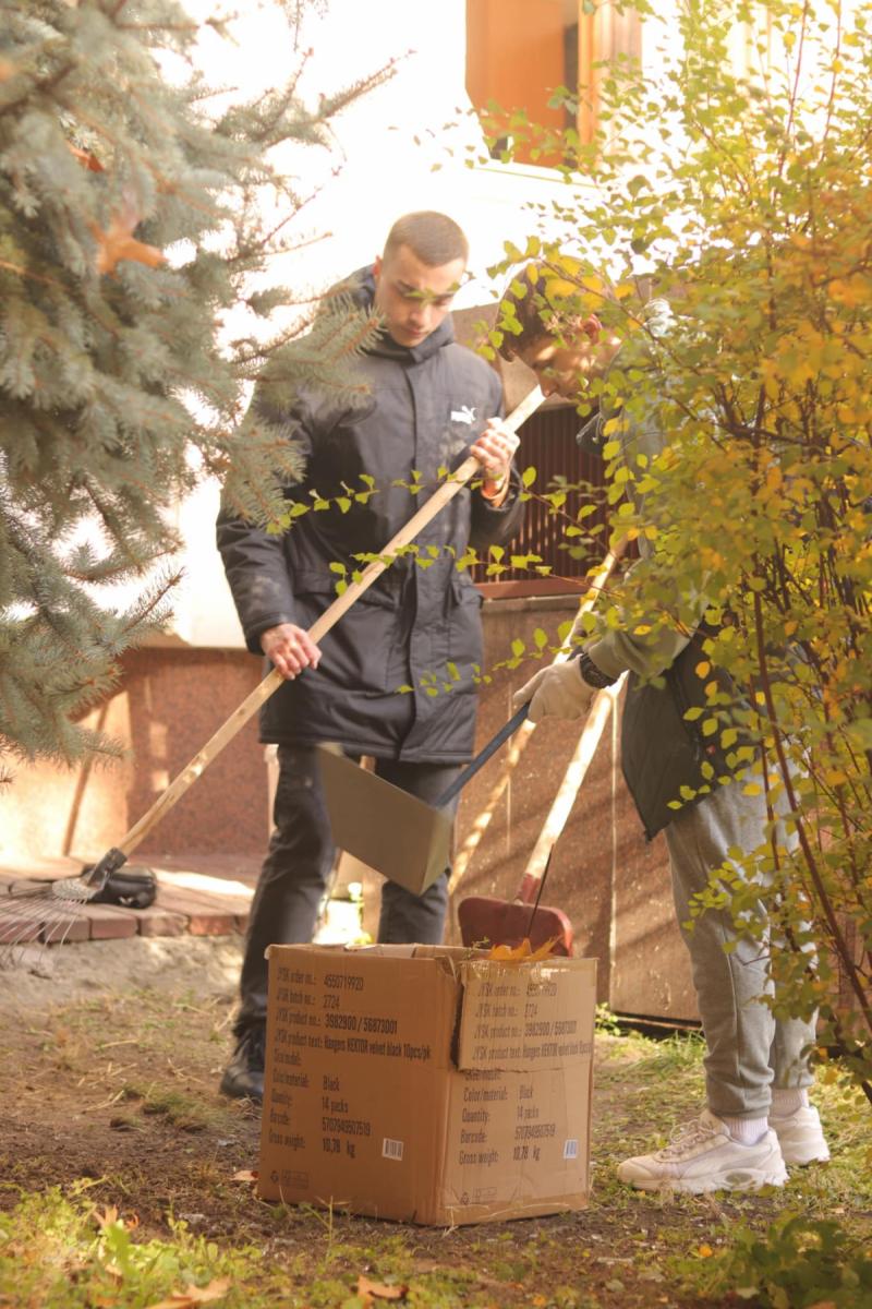 Наслідки удару дронів РФ по Києву