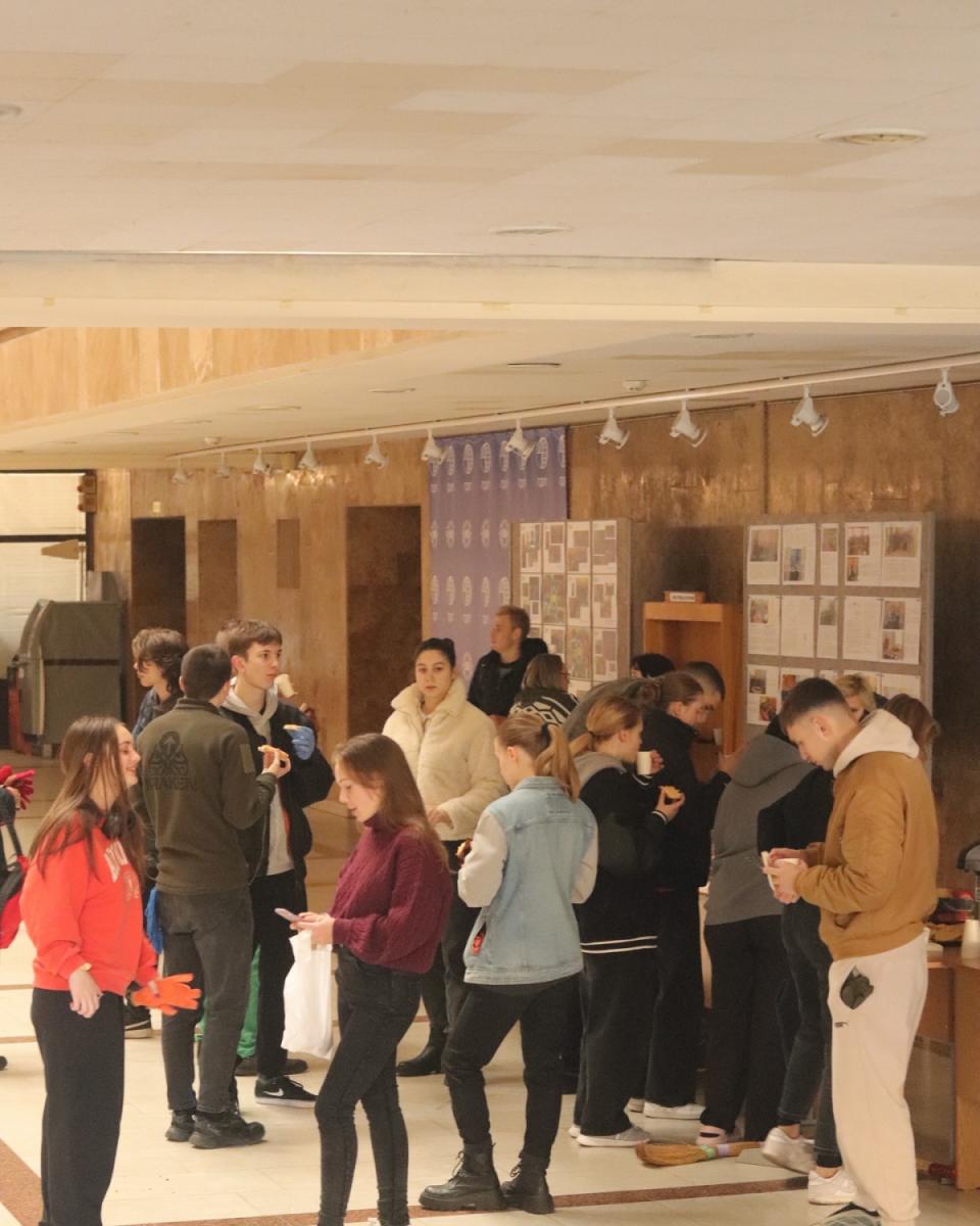 Наслідки удару дронів РФ по Києву